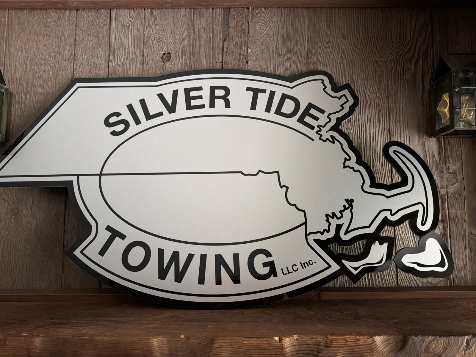 Silver Tide Towing LLC Logo